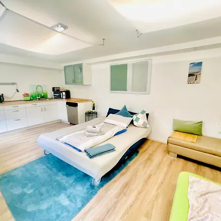 Ruhig Mod Appartement,privater Eingang * Oberhaching