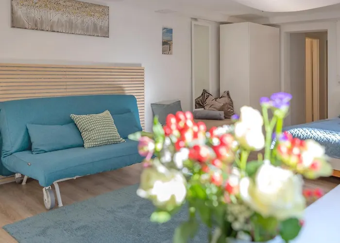 Ruhig Mod Appartement,privater Eingang 아파트 *